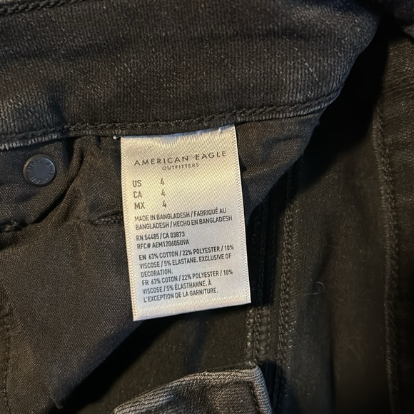 American Eagle The Dream Short Midi Black Denim Shorts Distressed Womens Size 4 - Picture 8 of 9